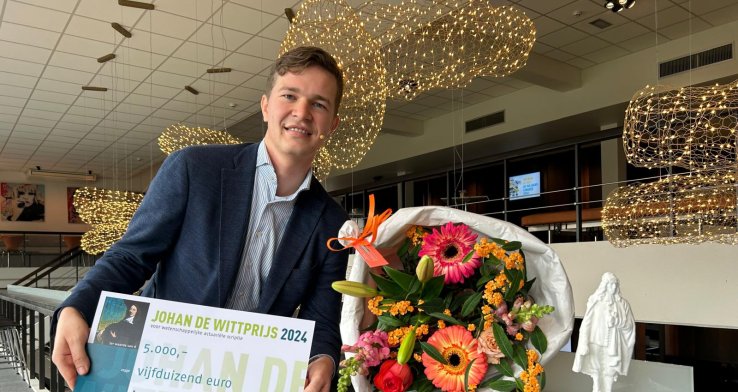 Lars Beute winnaar Johan de Witt prijs 2024 - innovatieve brug tussen econometrie en actuariaat bekroond